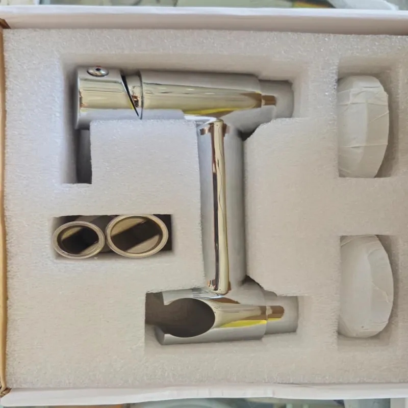 شیر توالت هولدر دار مدل eb 1802 برند سان مارینو (SAN MARINO)